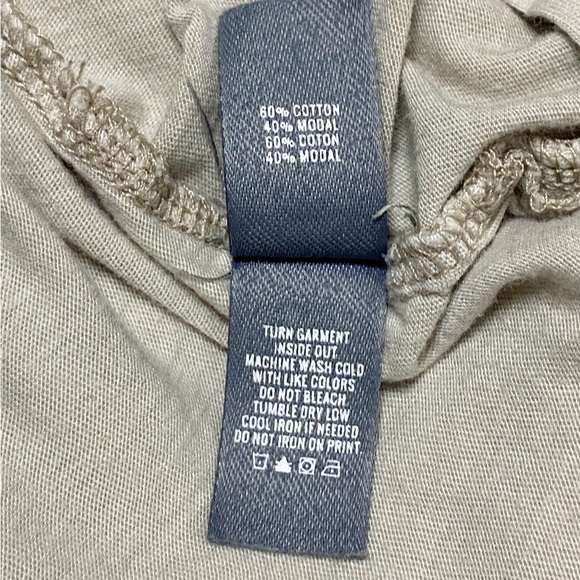 Aerie Women’s Beige Distressed ‘Castaway’ Graphic Tank Top Size Extra Small - Picture 5 of 7